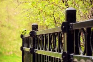 Why You Should Install an Aluminum Fence